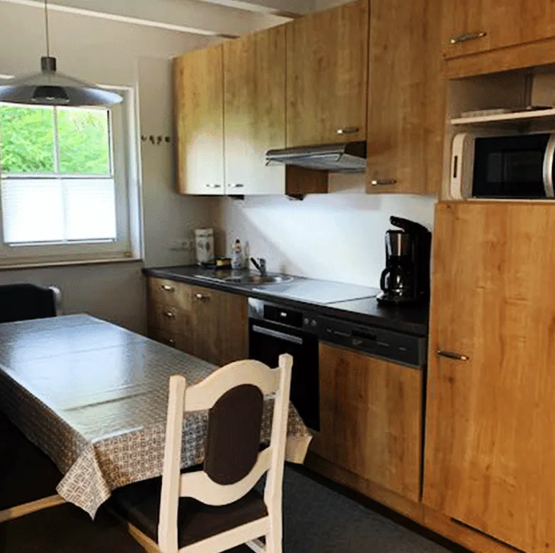 Voll ausgestattete Küche